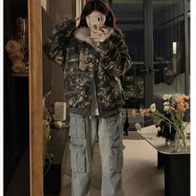 画像をギャラリービューアに読み込む, 韓国系ファッション迷彩ミリタリー刺繍ワッペン厚手防寒ファースタジャンジャケットアウター原宿系個性的