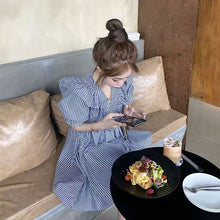 画像をギャラリービューアに読み込む, 気質デザインセンスウエストスカートレディース夏フレンチストライプドールカラーリューム袖 Vネックワンピース