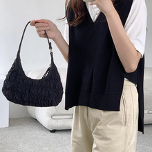 画像をギャラリービューアに読み込む, ファッションガールショルダーバッグクラウドバッグプリーツハンドバッグ大人っぽいデザインのバッグキルティング風 ワッシャー ハンドバ