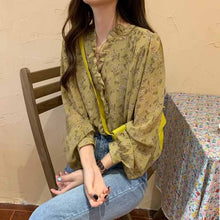画像をギャラリービューアに読み込む, ファッション小花柄長袖シャツvネック 小柄 フリルランタンスリーブ
