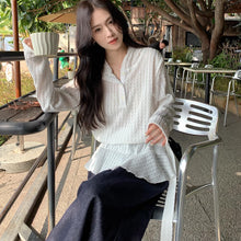 画像をギャラリービューアに読み込む, デザイン性抜群 レースカットアウト フリル袖長袖Tシャツ 春新作 スリム見えトップス