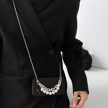 画像をギャラリービューアに読み込む, 韓国っぽ バー チェーンパール付き ショルダーストラップiphoneケース iphone13ケース iphone14ケース