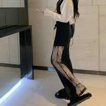 画像をギャラリービューアに読み込む, 女性のファッション ハイウエスト レース カジュアル パンツサイドにレースのデザインが切り替えになったレディライクなフレアパンツ