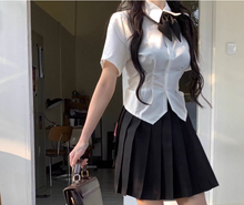 画像をギャラリービューアに読み込む, ファッションシックなプリーツウエストリボンシャツ女性の夏の半袖シャツ新しいカレッジスタイルスリムスリムトップ
