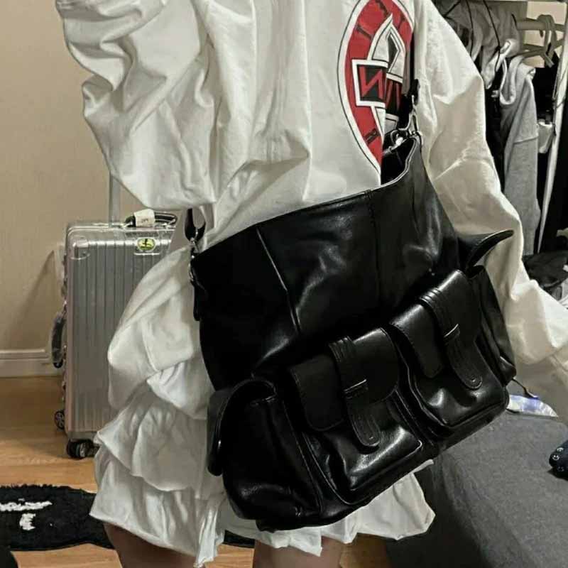 新作 大容量バッグ ショルダーバッグ メッセンジャーバッグ トートバッグ マルチポケット オールマッチ トレンドスタディ ユニセックスバッグ