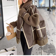 画像をギャラリービューアに読み込む, 原宿系スタイル ファッション 韓国 個性 派手 アウター　ブルゾン　ジャケット　ジャンパー　ダウン　ファー　ボア　シンプル　ダウン　もこもこ　ふわふわ　防寒　厚手　大きいサイズ　　あったか　レディース　ガールズ POP 発表会衣装 練習着 公演服 ダンス衣装
