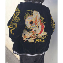 画像をギャラリービューアに読み込む, 刺繍　ライン　アウター　スタジャン　スカジャン　ジャケット　ベースボール　ダンス　衣装　ヒップホップ　HIPHOP　レディース　メンズ　ガールズ　ストリート　黒　ブラック　赤　レッド　龍　ドラゴン　ベロア　奇抜　派手　個性的　スケーター　大きいサイズ
