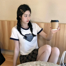 画像をギャラリービューアに読み込む, 甘色Tシャツで 夏の着こなしプリント リンガーTシャツ Y2K カジュアル 半袖 クロップド丈 ハート ピンク ホワイト ストリート 韓国っぽ スポーティー
