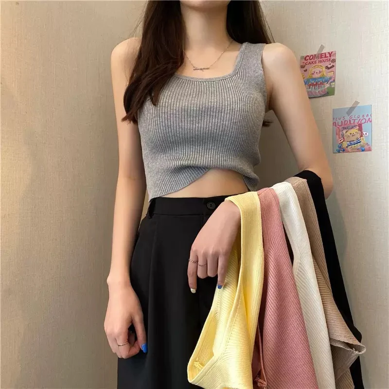 シンプルだけど女っぽい リブニット ノースリーブ ショート丈 脚長効果 6カラー スクエアネック フェミニン 大人っぽ レイヤード キャミソール