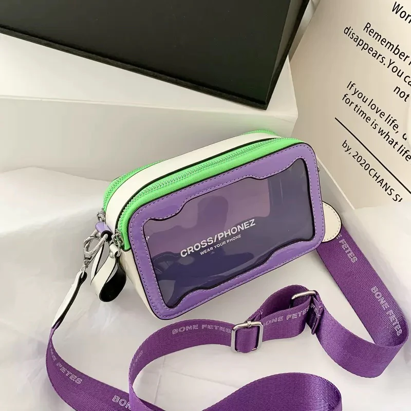 ファッションインコントラストカラーの透明クロスボディバッグ見せ方色々クリア ショルダーバック