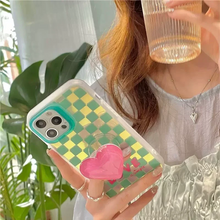 画像をギャラリービューアに読み込む, キュートなチェック柄のハート柄iPhoneケース
