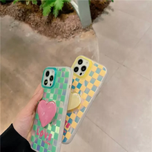 画像をギャラリービューアに読み込む, キュートなチェック柄のハート柄iPhoneケース
