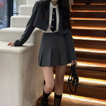 画像をギャラリービューアに読み込む, クールな上下セット スーツ♪ スクールガール風 カジュアル ショート丈 ジャケット ミニ丈 プリーツ スカート 制服 可愛い
