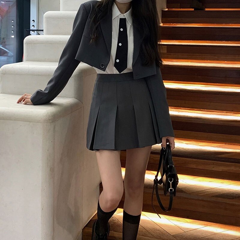クールな上下セット スーツ♪ スクールガール風 カジュアル ショート丈 ジャケット ミニ丈 プリーツ スカート 制服 可愛い